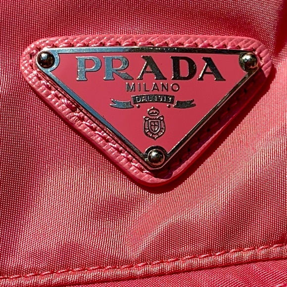 Prada Nylon Bucket Hat Medium - Picture 5 of 10